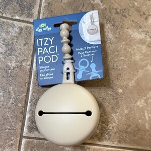 Itzy Ritzy Paci Pod